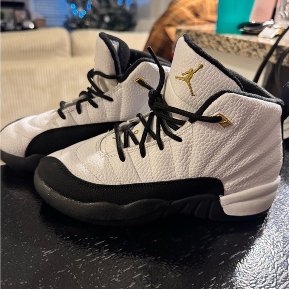 Air Jordan Retro 12 Taxi - Picture 1 of 6